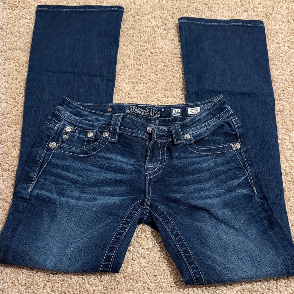 Miss Me Women's Blue Jeans Size 26x31! Low rise.